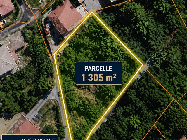 Terrain 1 305 m²