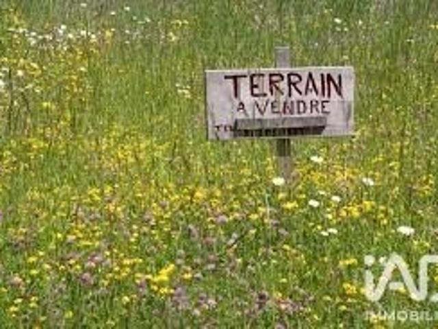 Terrain 1 300 m²