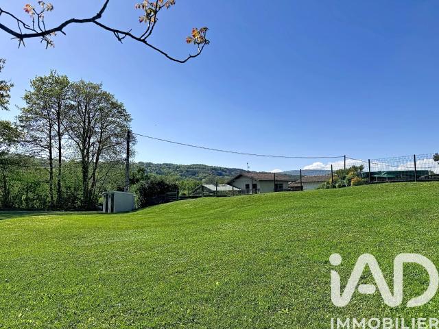 Terrain 1 324 m²