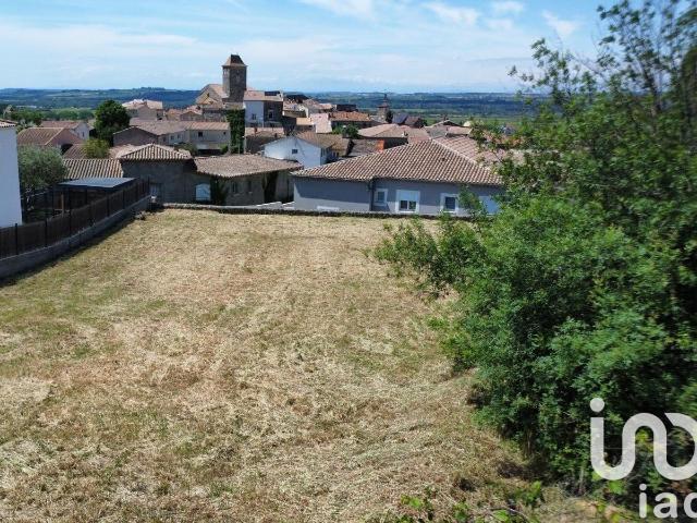 Terrain 1 366 m²