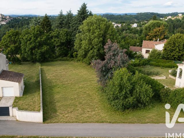 Terrain 1 362 m²