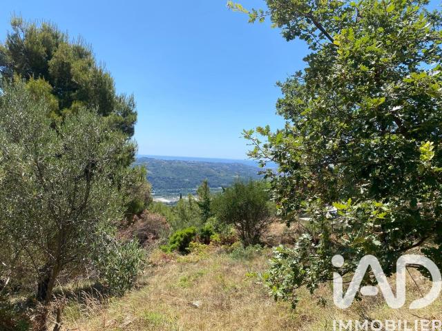 Terrain 1 418 m²
