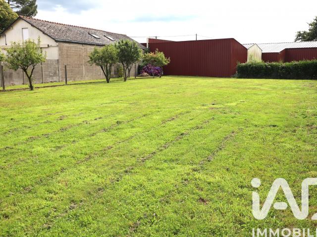 Terrain 1 443 m²