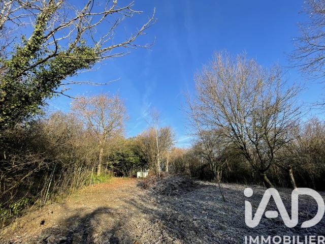 Terrain 1 458 m²