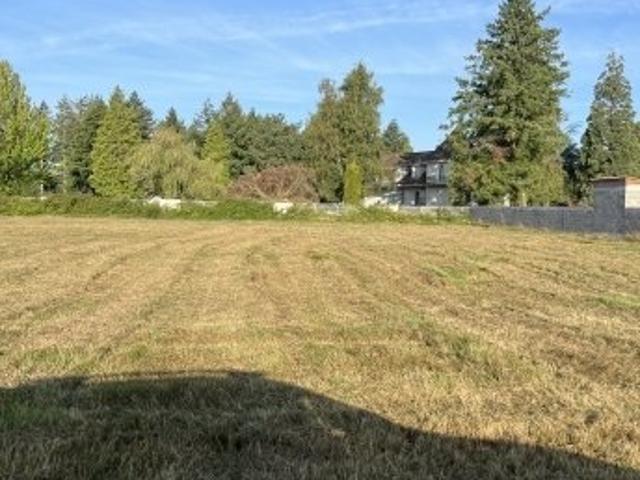 Terrain 1 492 m²