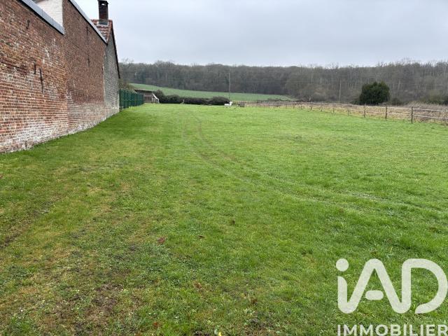 Terrain 1 600 m²