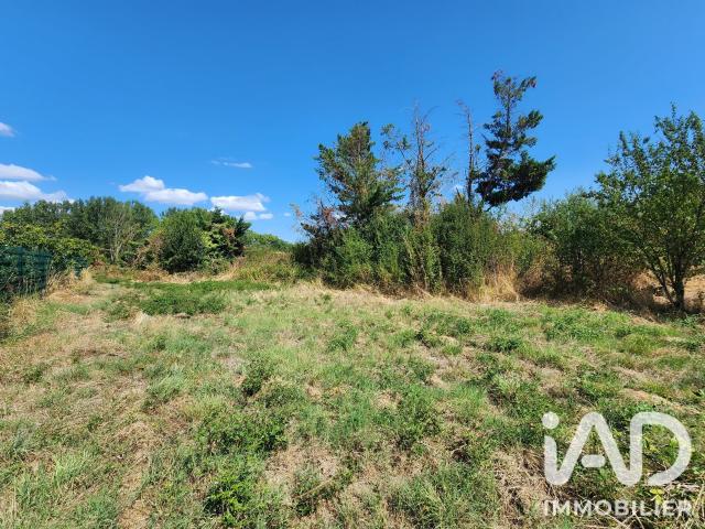 Terrain 1 627 m²