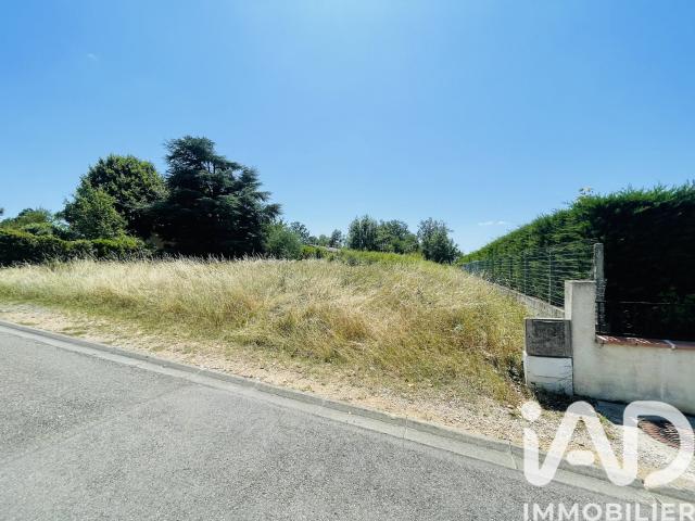 Terrain 1 620 m²