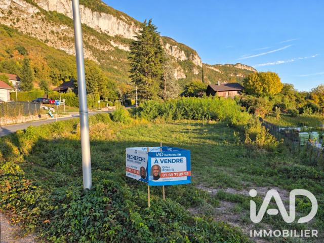 Terrain 1 620 m²
