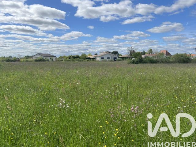 Terrain 1 661 m²