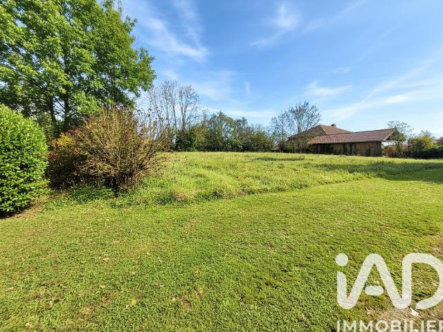 Terrain 1 693 m²