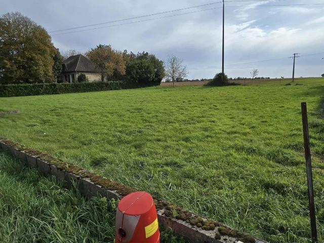 Terrain 1 775 m²