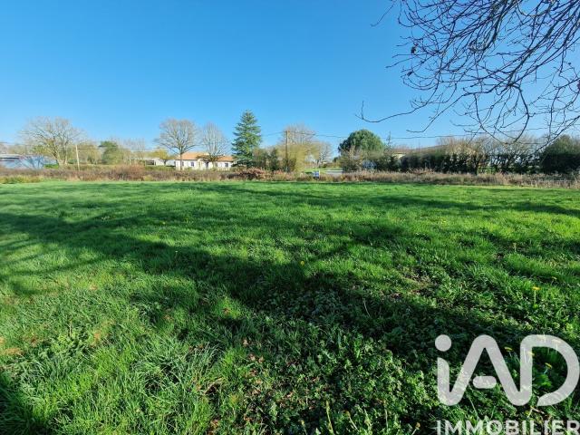 Terrain 1 821 m²