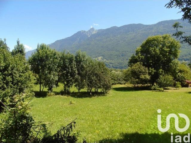 Terrain 1 930 m²