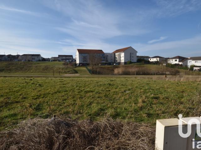 Terrain 203 m²