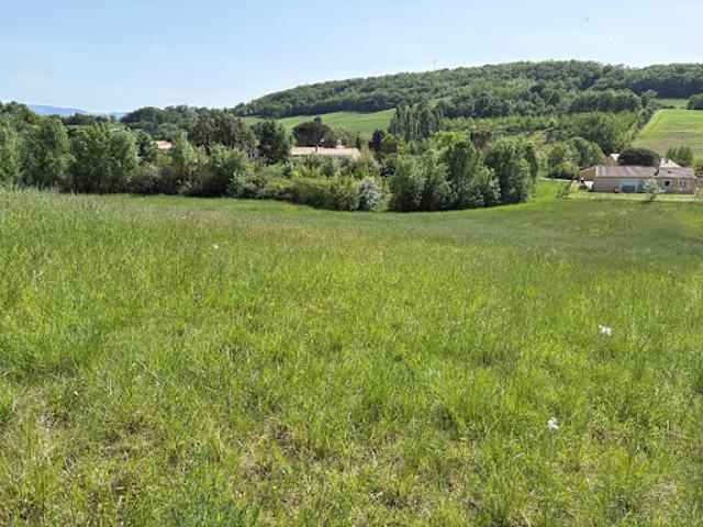 Terrain 2004 m2