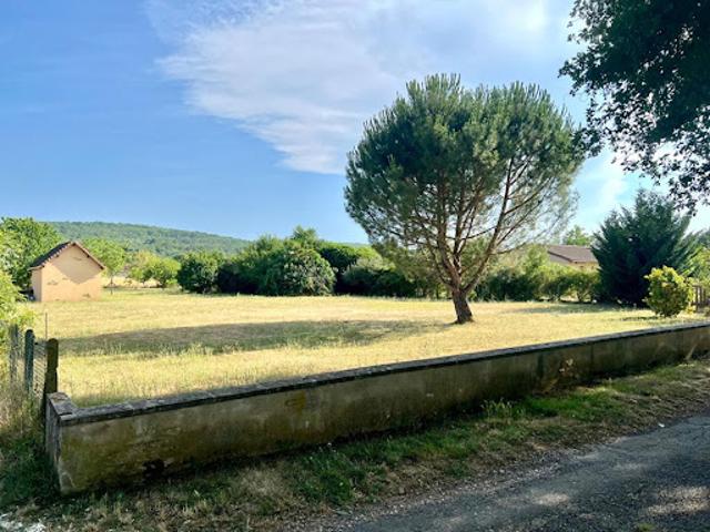 Terrain 2040 m2