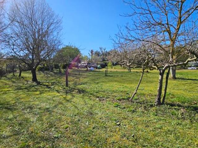 Terrain 2086 m2