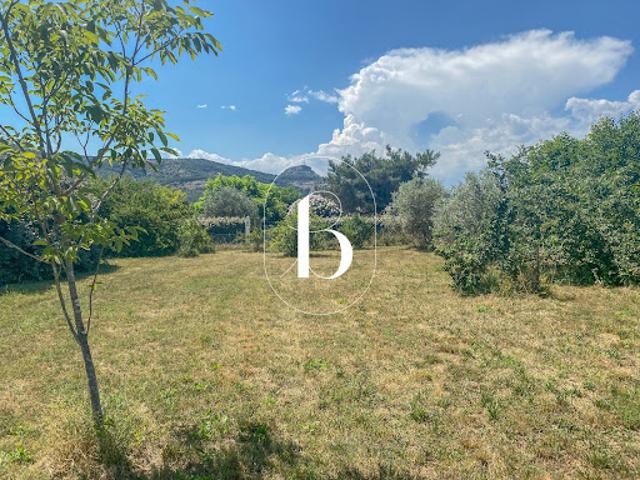 Terrain 2190 m2