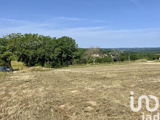 Terrain 2210 m2