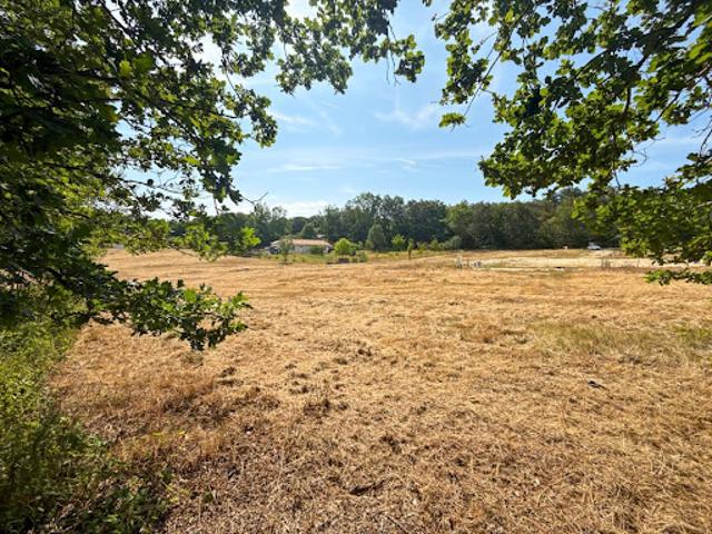 Terrain 2244 m2