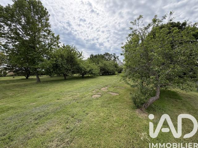 Terrain 2 000 m²