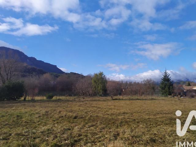 Terrain 2 173 m²