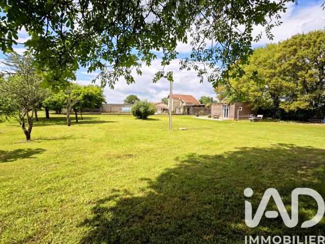Terrain 2 205 m²
