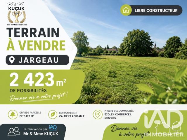 Terrain 2 423 m²