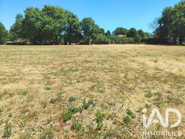 Terrain 2 442 m²