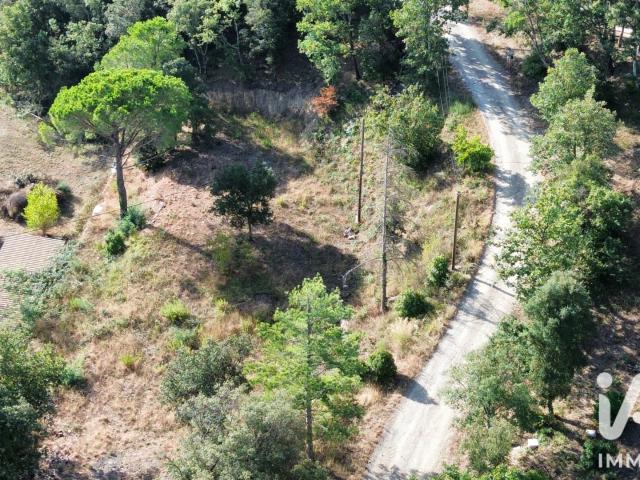 Terrain 2 703 m²