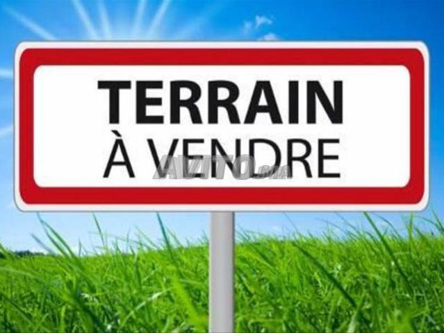 Terrain 2 Façades en vente à Wifak Temara