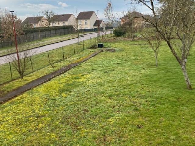 Terrain 340 m²