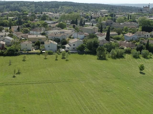 Terrain 358 m²