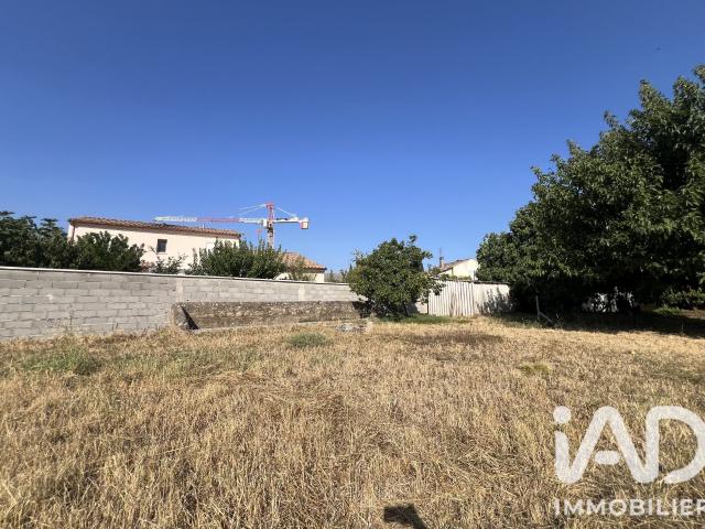 Terrain 377 m²