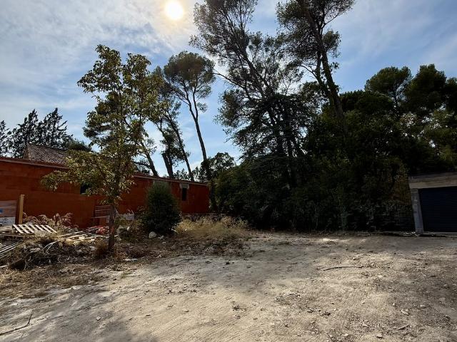 Terrain 387 m²