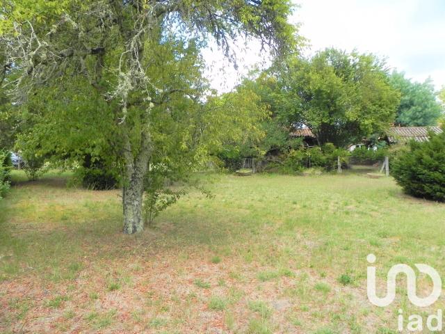 Terrain 390 m²
