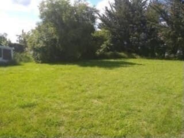 Terrain 300 m²
