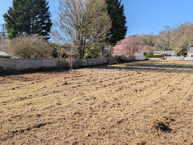 Terrain 3018 m2