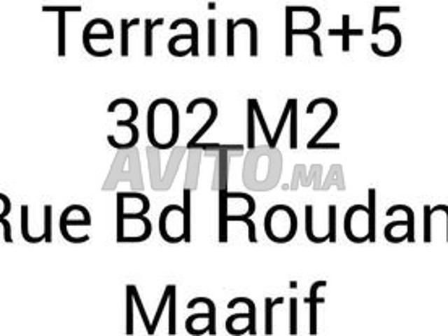 Terrain 302 m B5 façade 18 m Bd roudani maarif