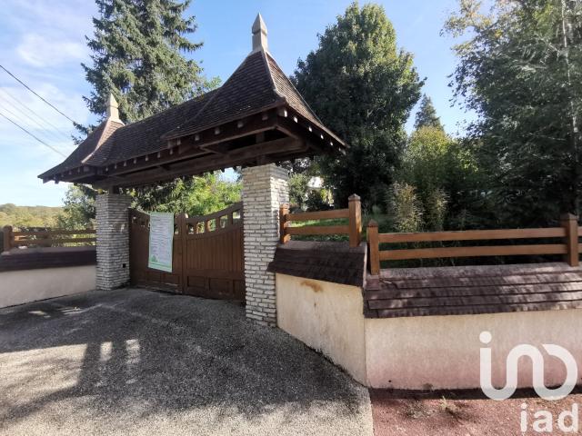 Terrain 304 m²
