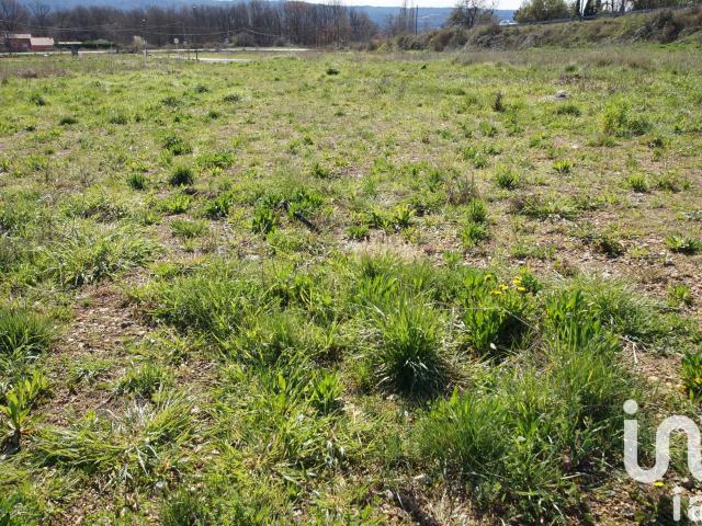 Terrain 306 m²