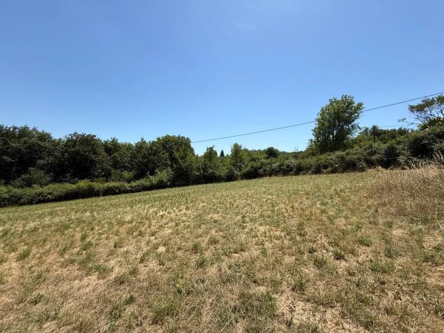 TERRAIN 3071 M² DONT 1942 M² CONSTRUCTIBLES