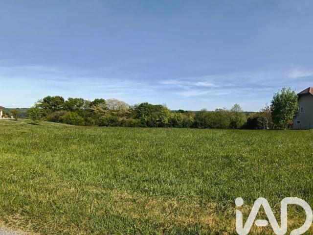 Terrain 3 000 m²