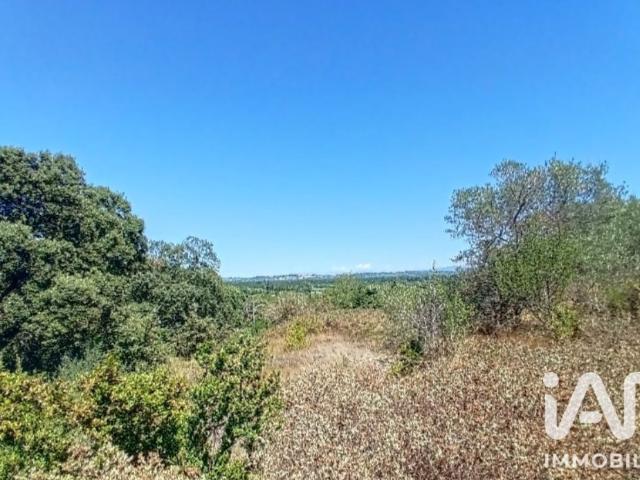 Terrain 3 000 m²