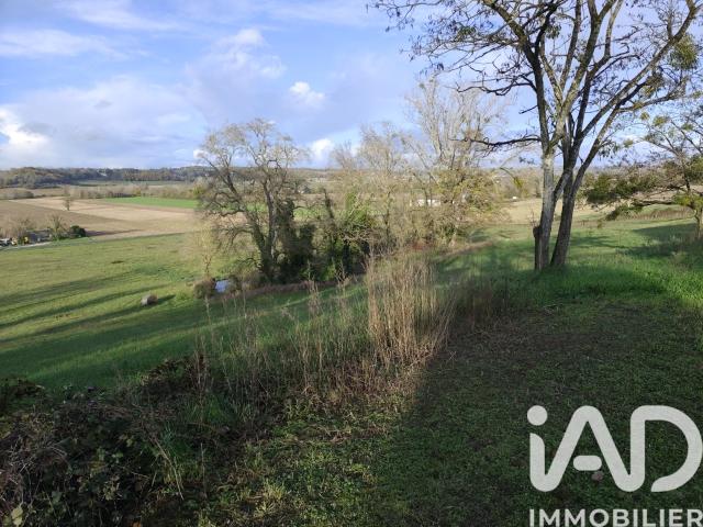 Terrain 3 000 m²