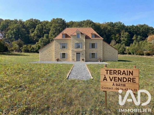 Terrain 3 167 m²