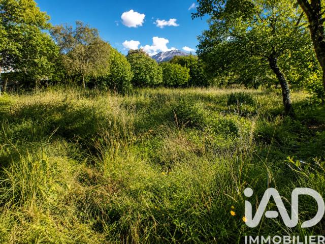Terrain 3 230 m²