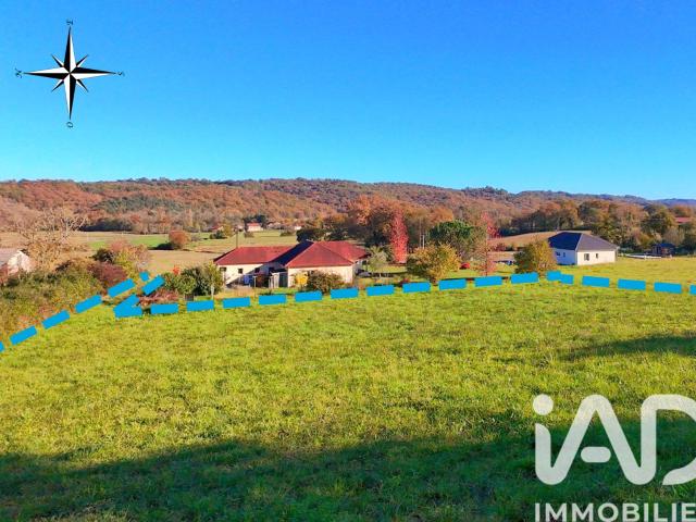 Terrain 3 443 m²