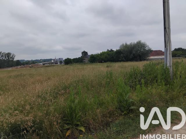 Terrain 3 984 m²